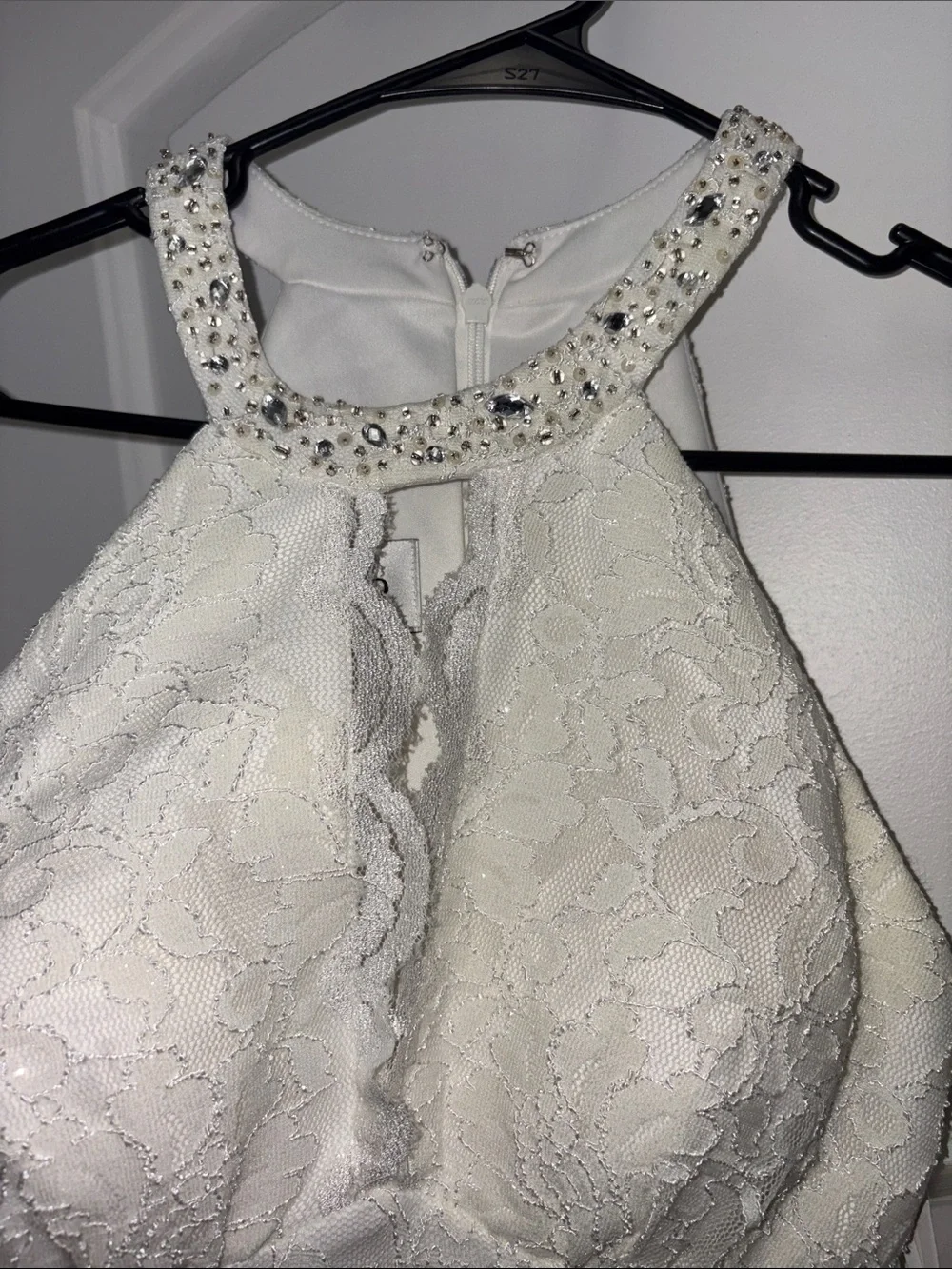 NWT David’s Bridal DB Studio Ivory Lace Beaded Halter Sheath Dress Size 2